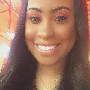 Meet your Posher, Rose